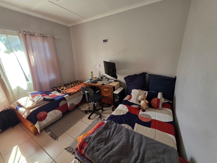 2 Bedroom Property for Sale in Verwoerdpark Northern Cape
